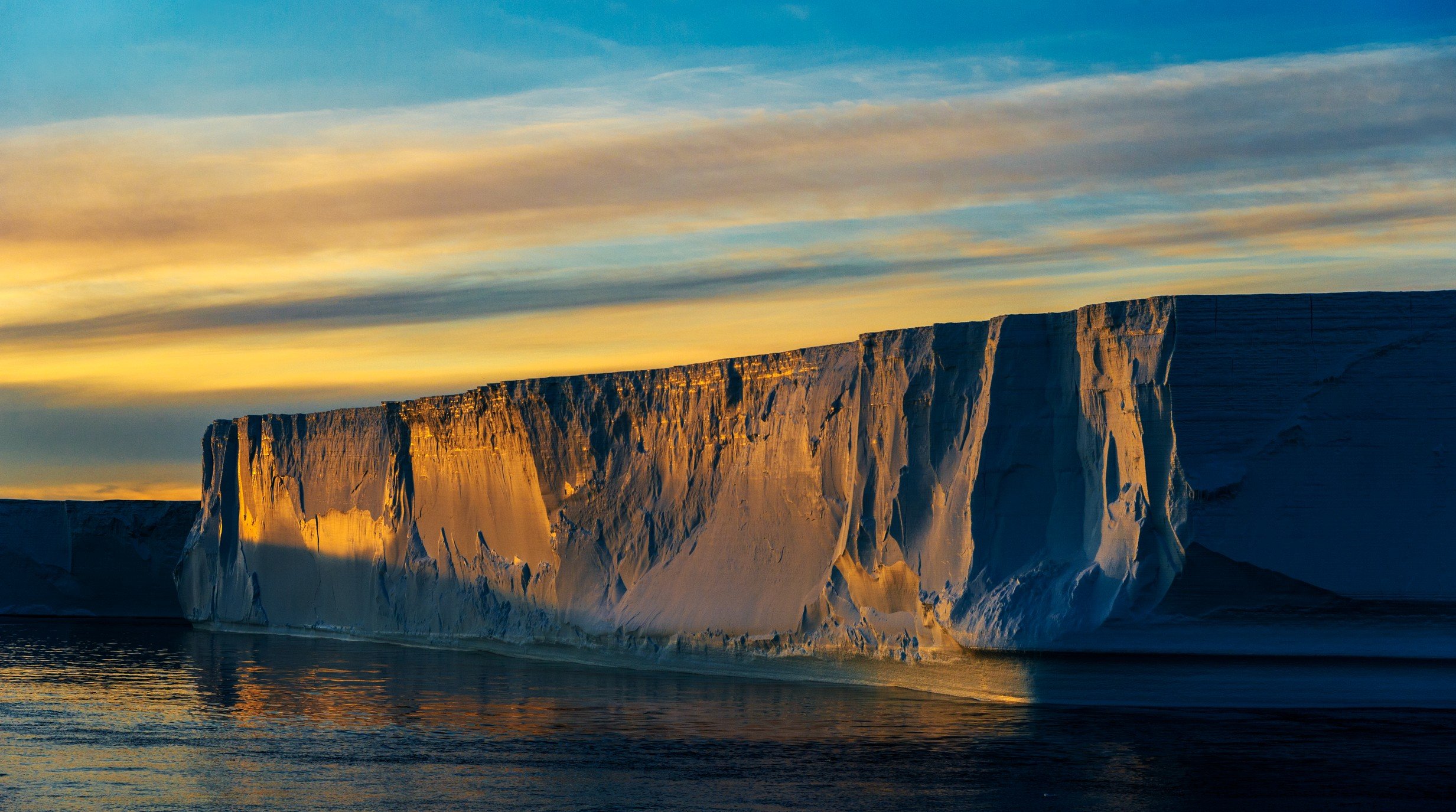 Iceberg Tabulaire -Antarctic Sound- Nord est de la
