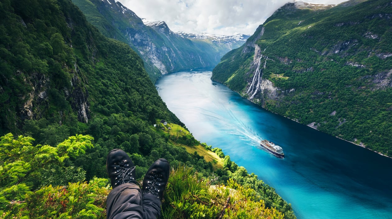Geiranger_relax_copyright Havila Voyages