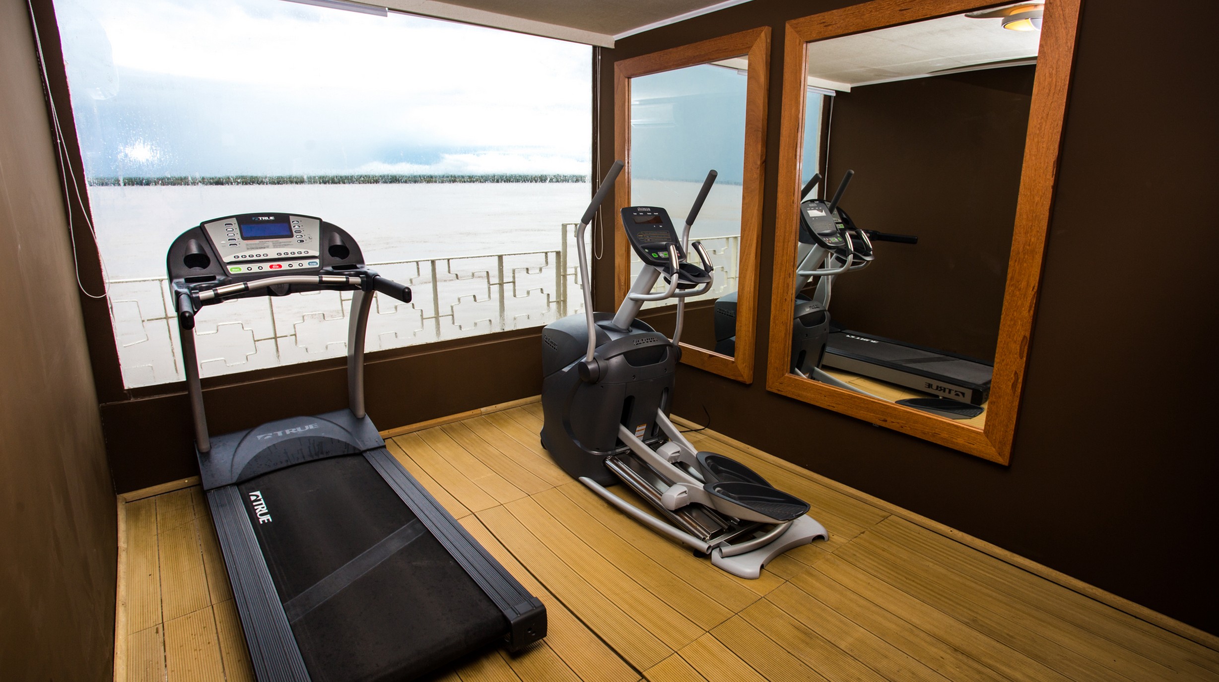 Delfin III fitness