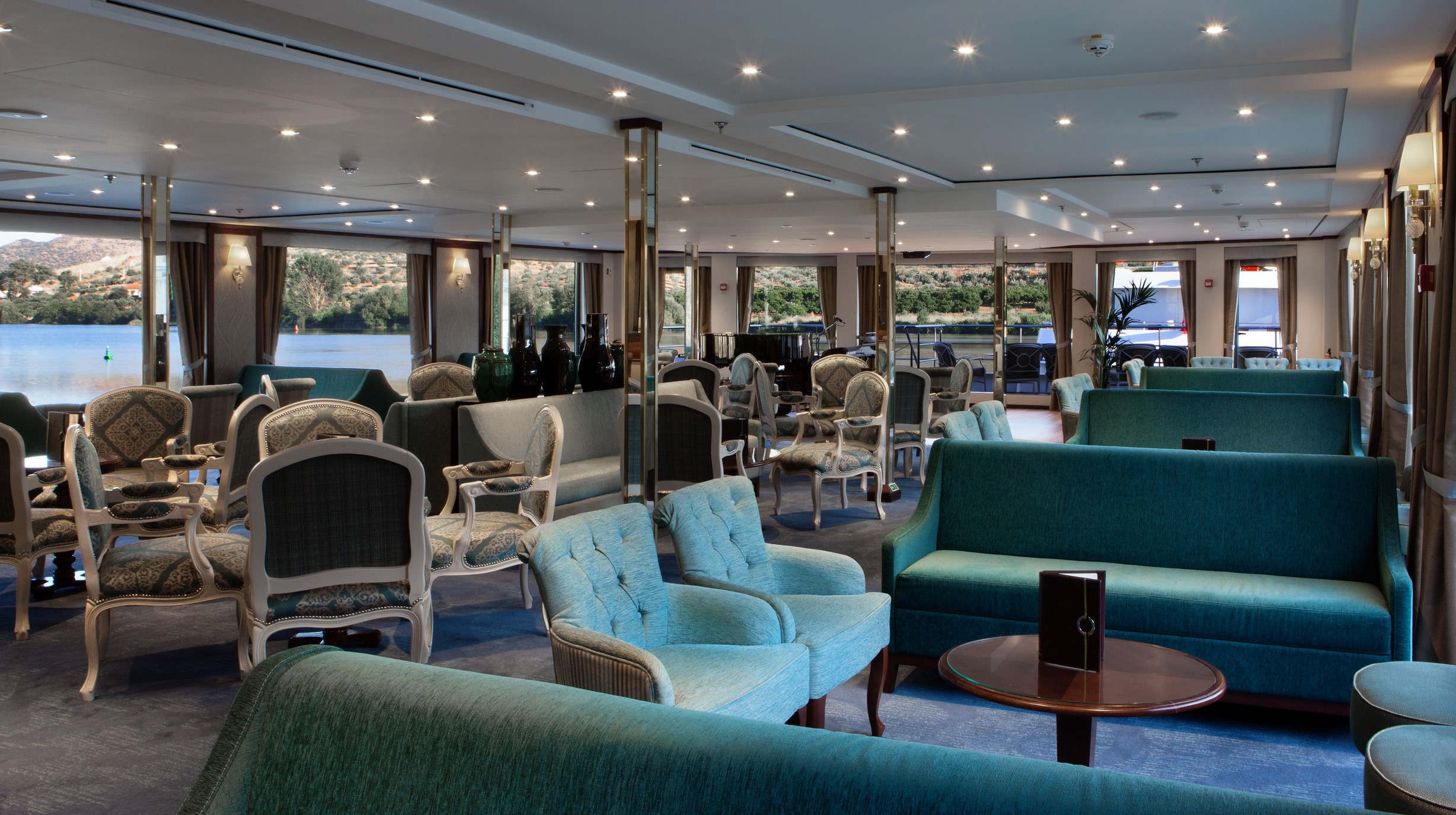 Queen Isabel sfeervolle salon