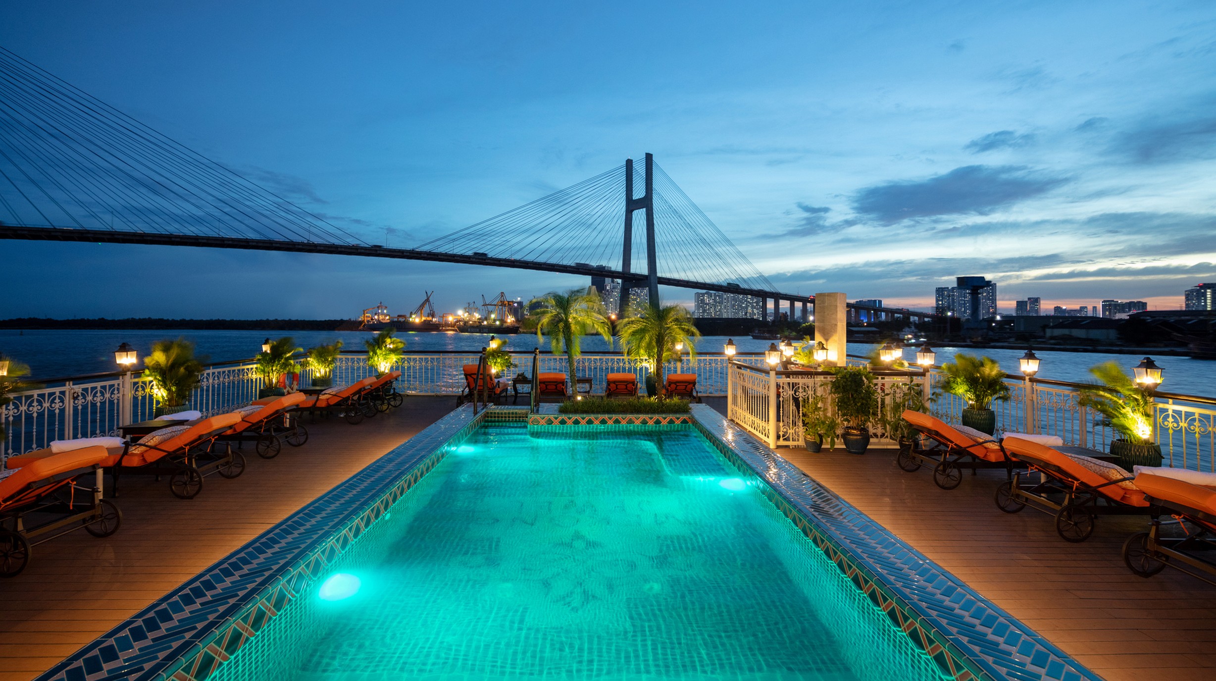 Luxe riviercruise over de Mekong met 5-sterren luxe hotelschip