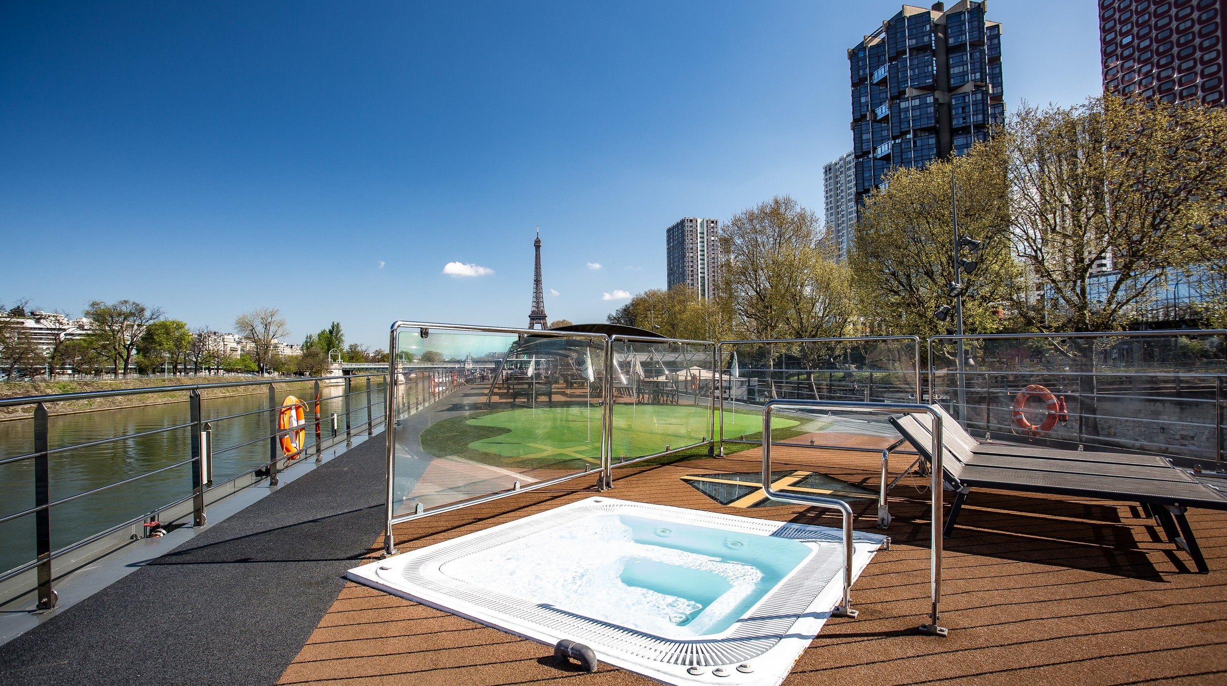 Swiss Sapphire Zonnedek NIEUW