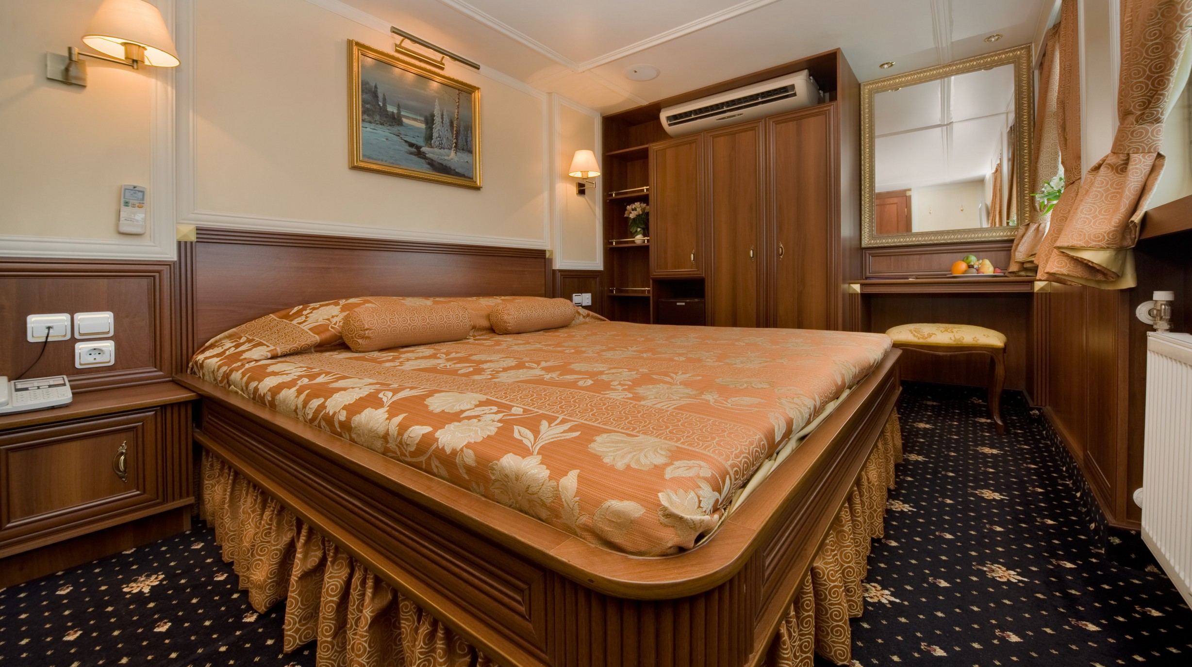 Volga Dream Deluxe junior suite Zondek