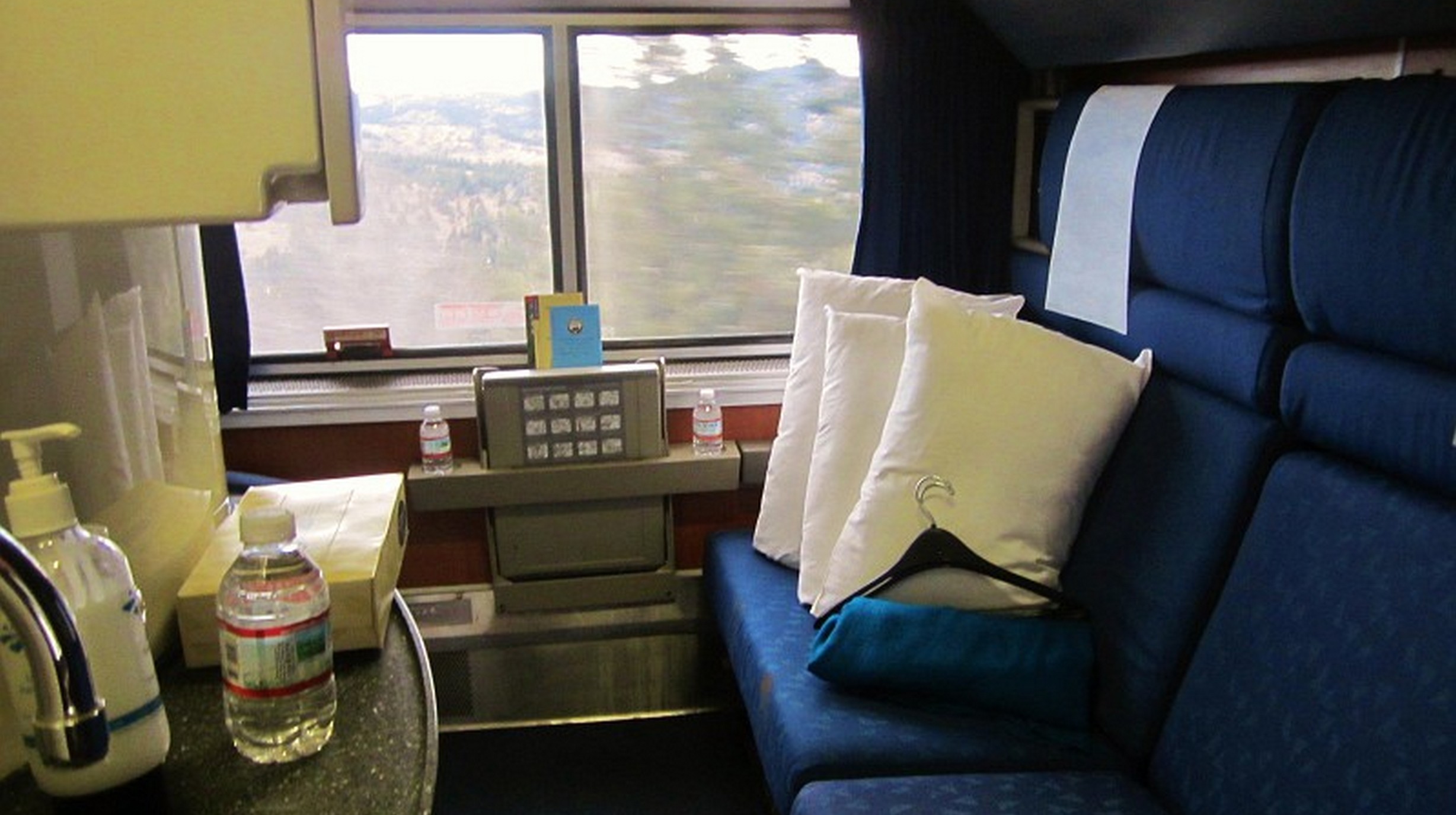 Superliner-Bedroom1