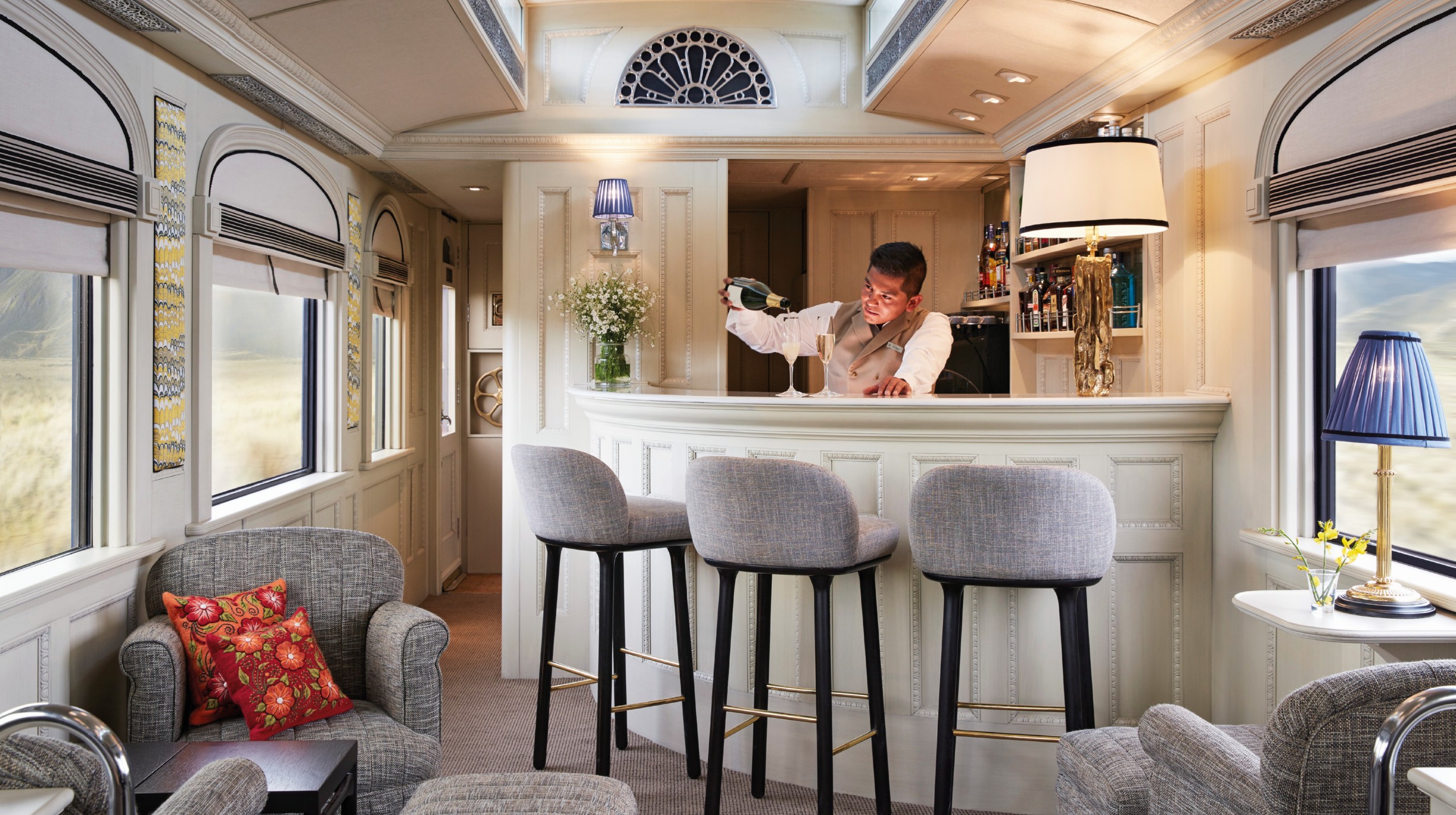 Belmond Andean Explorer bar (3)