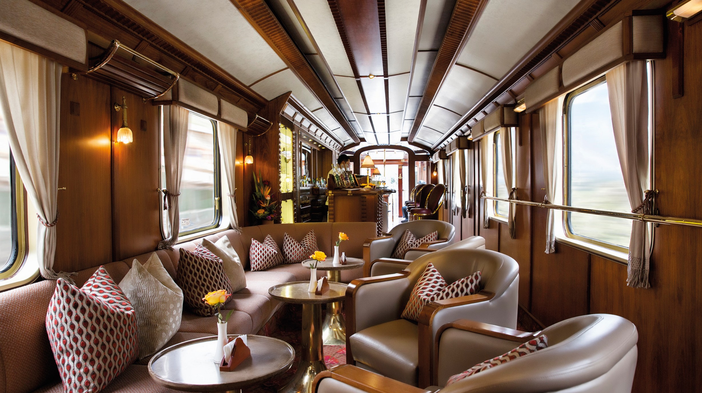 Belmond Hiram Bingham Bar (2)