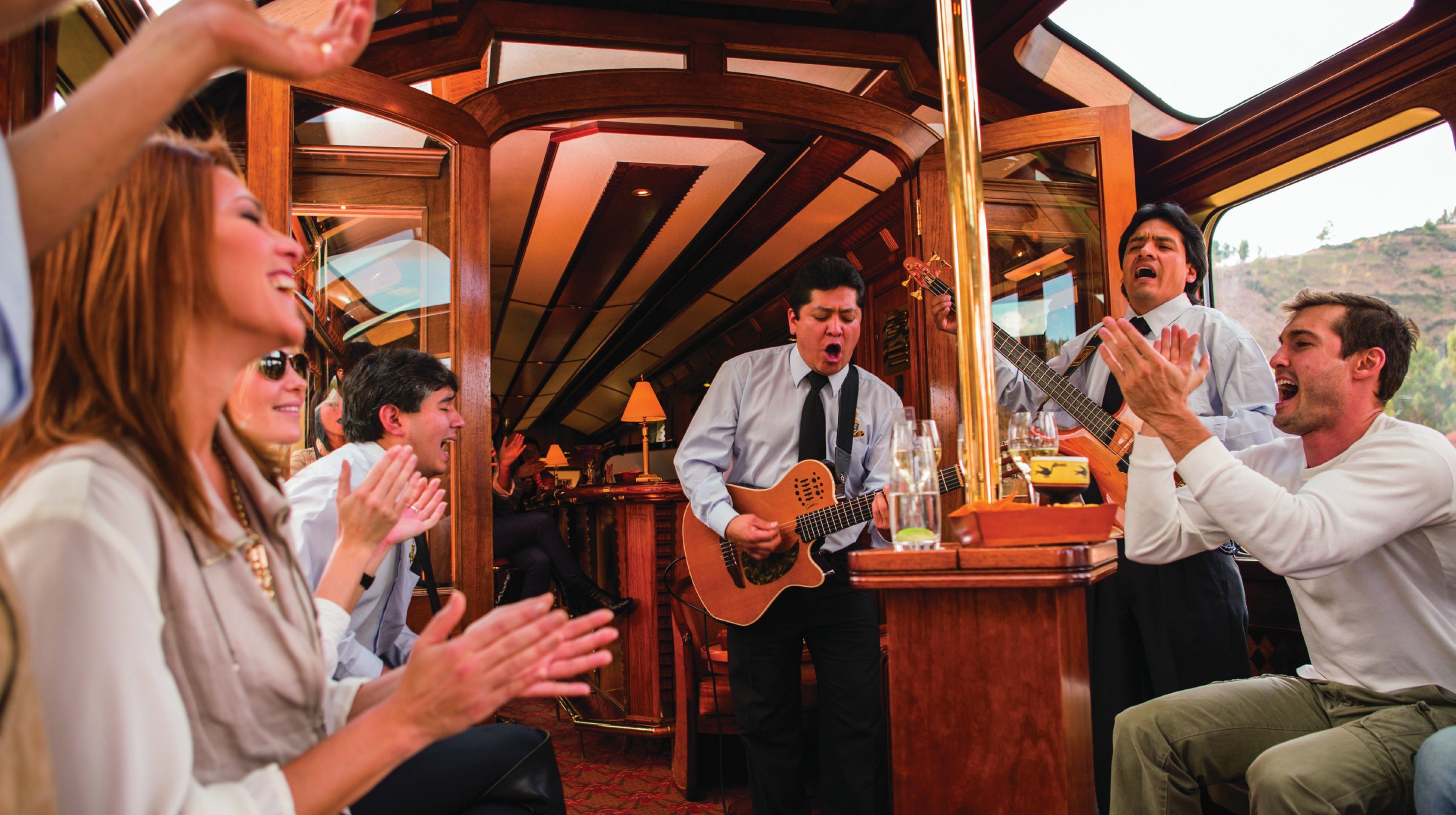 Belmond Hiram Bingham observatierijtuig (2)