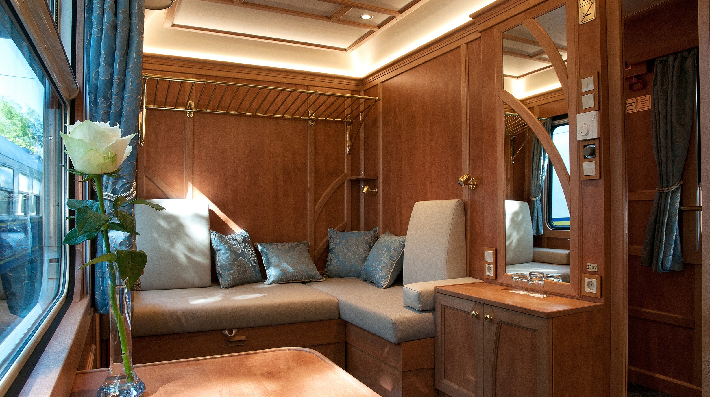 Deluxe Superior Cabin (5)-1