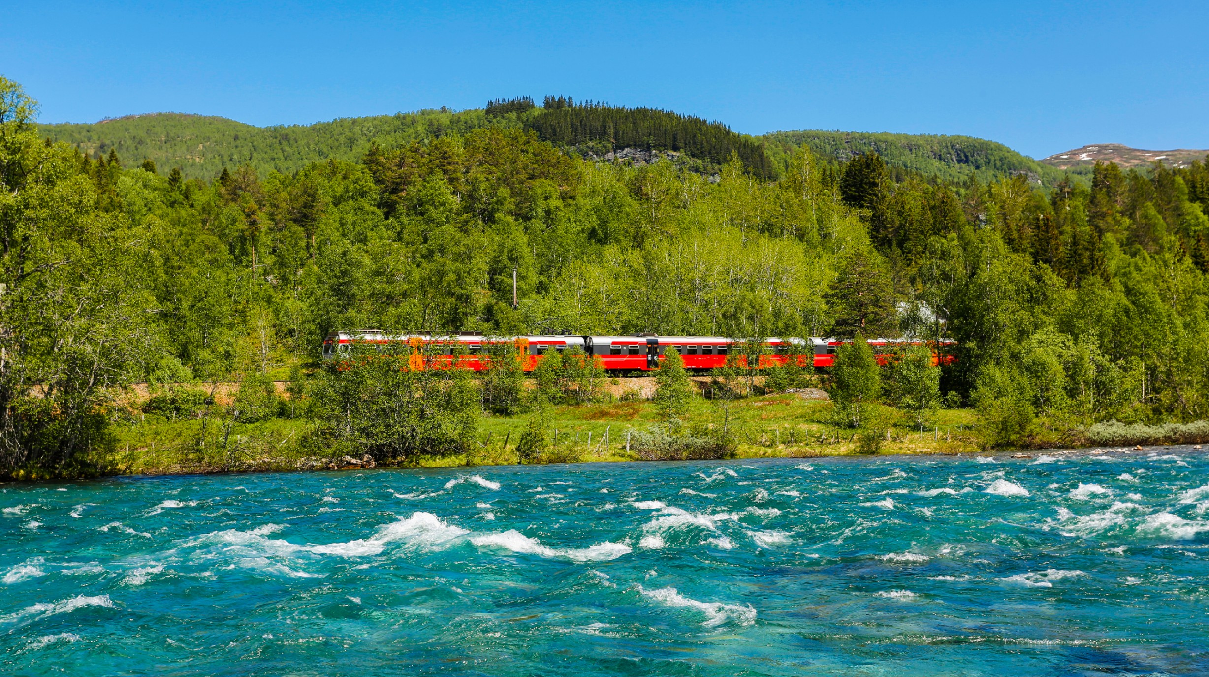 Afwisselende treinreis door zuidelijk Noorwegen met de Bergen Spoorlijn en de Flam Spoorlijn