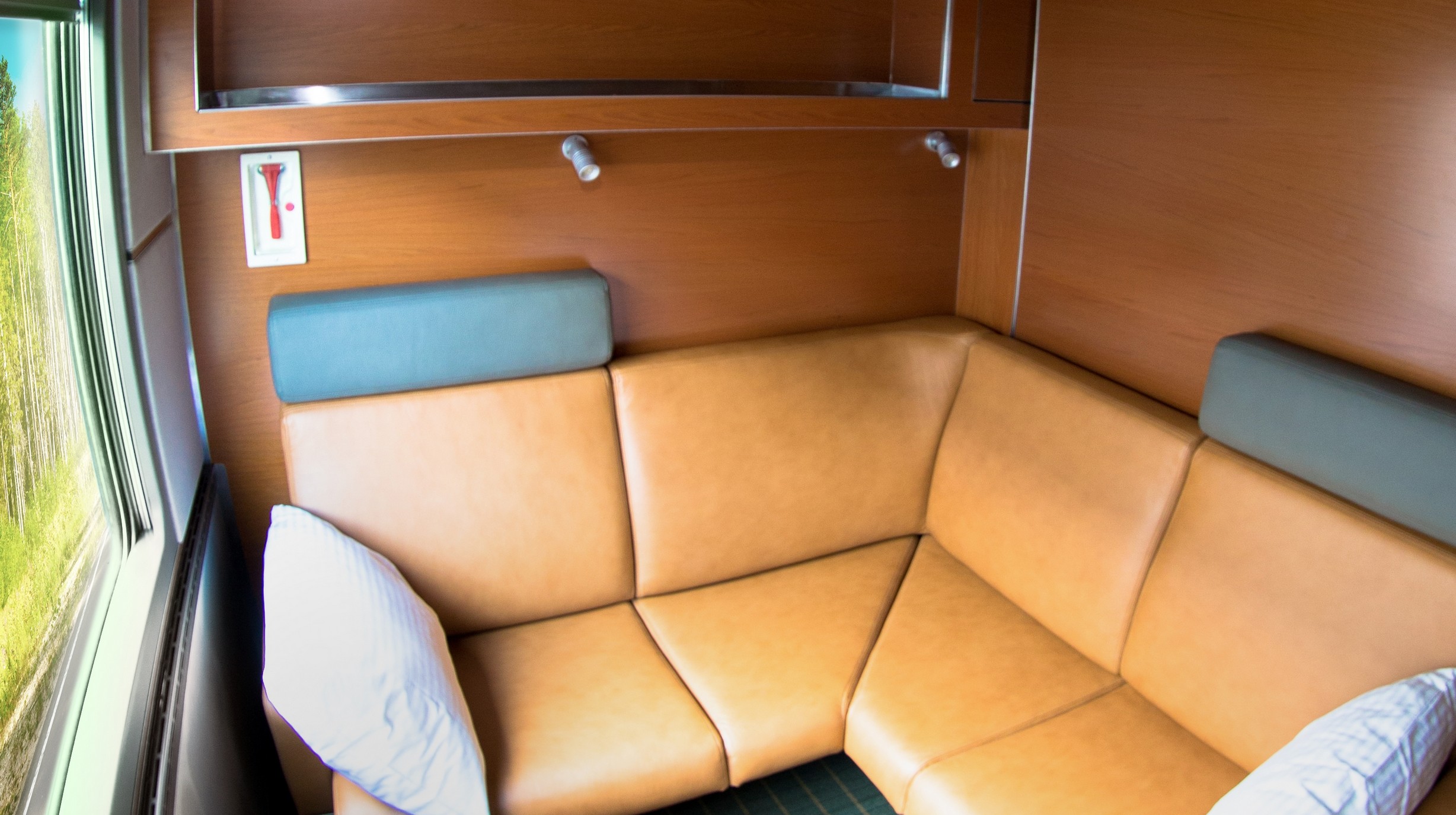 VIA Rail Canadian Prestige class (2)