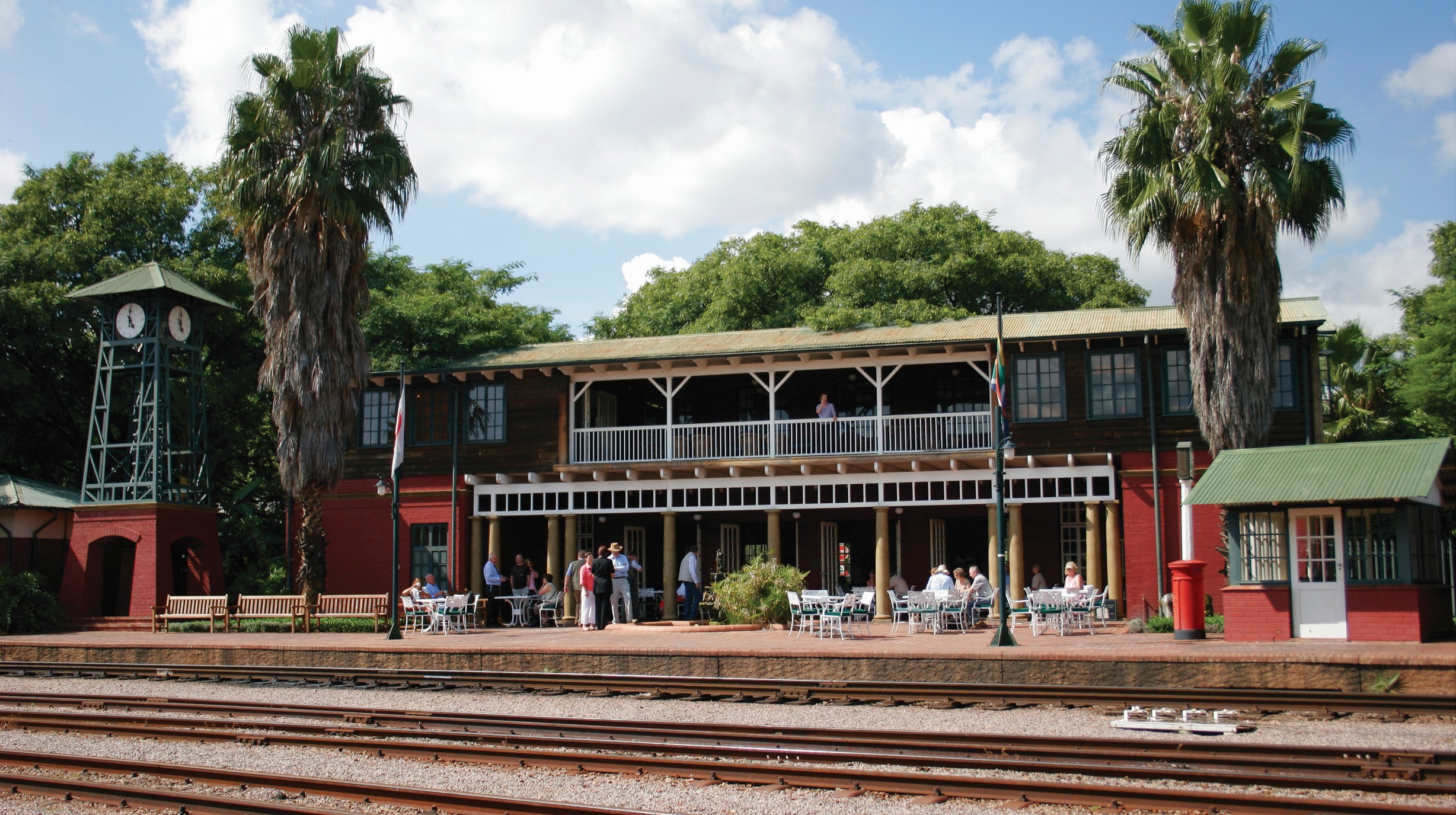 RVR-StationBuilding1b-HRes