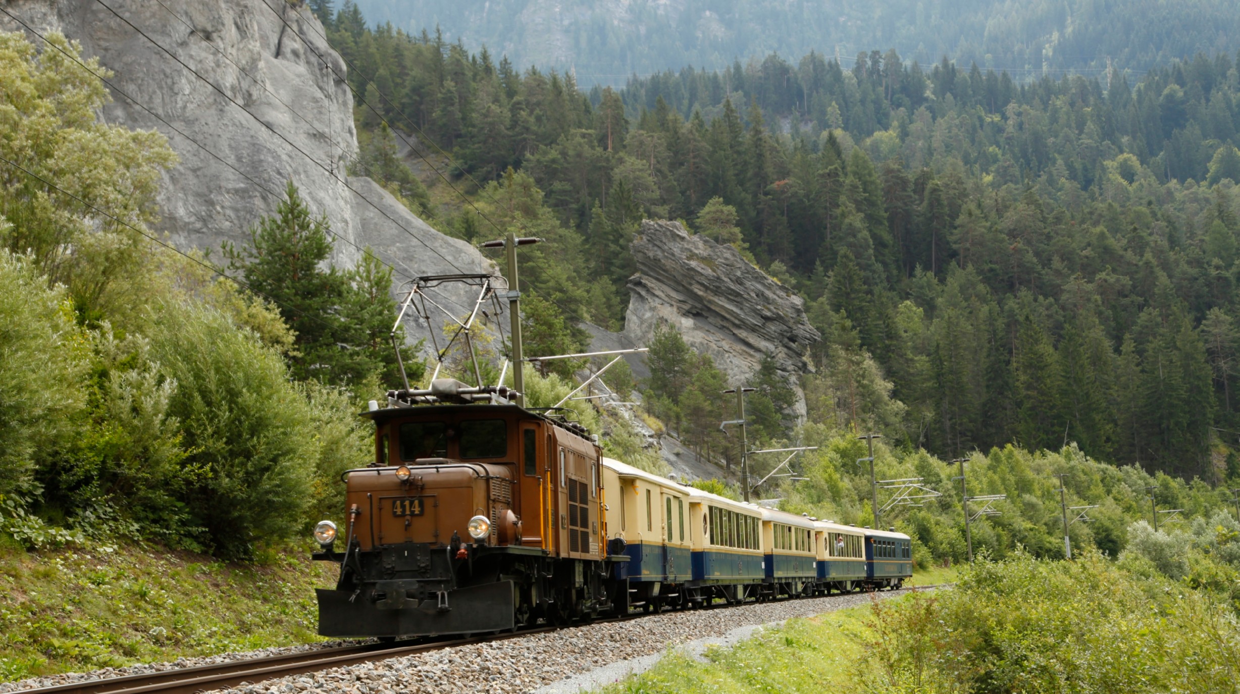 Glacier Pullman Express