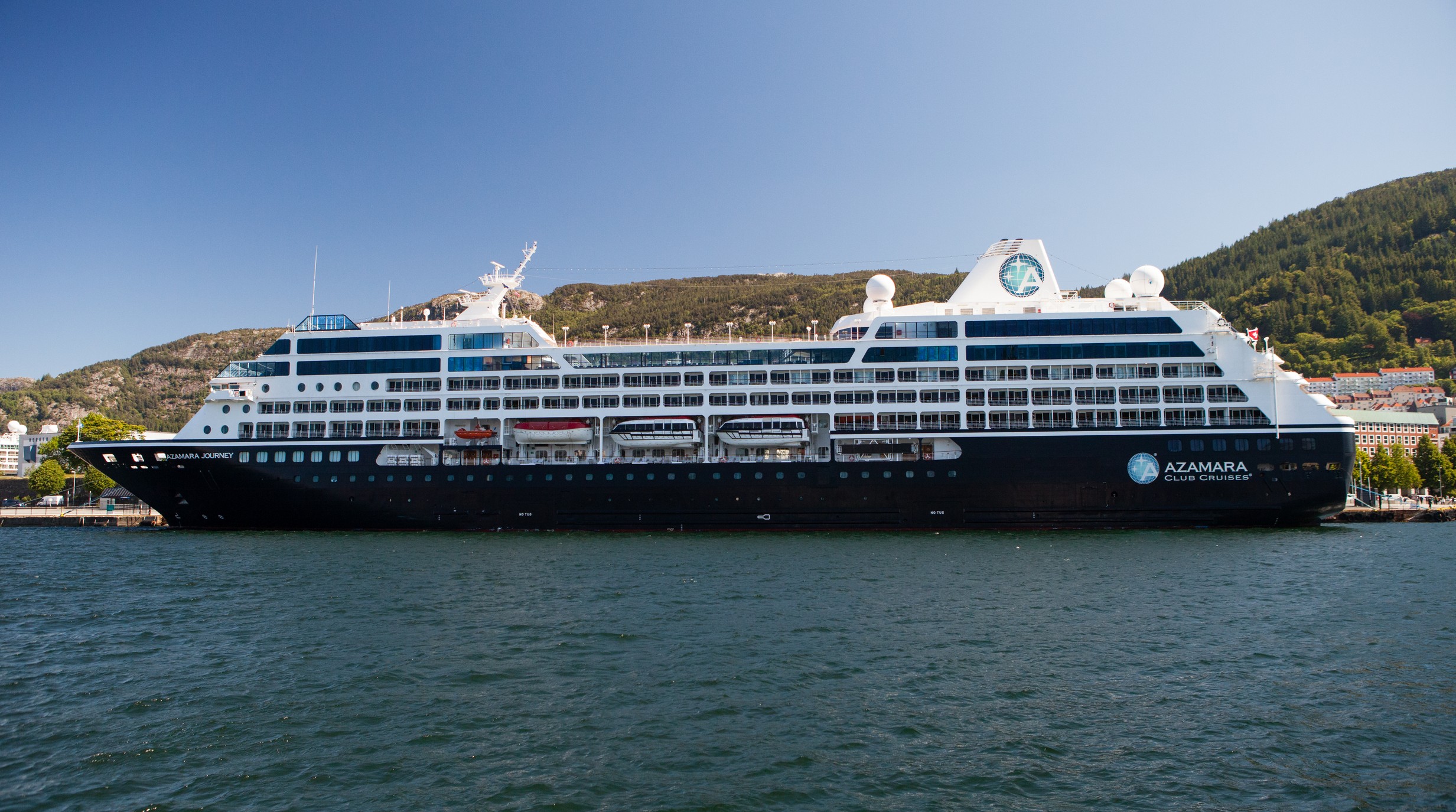 Cruise Azamara