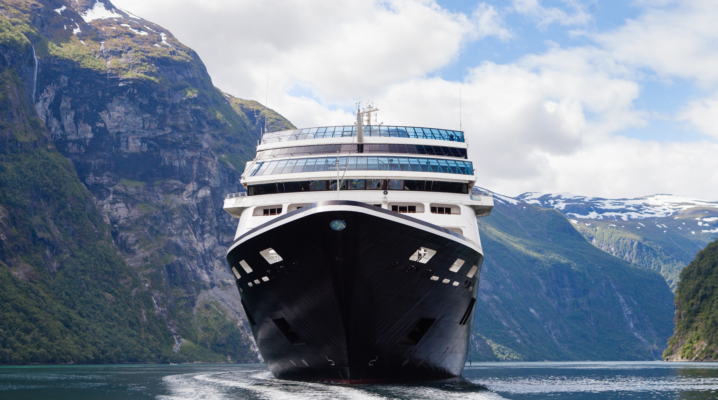 Cruise Azamara