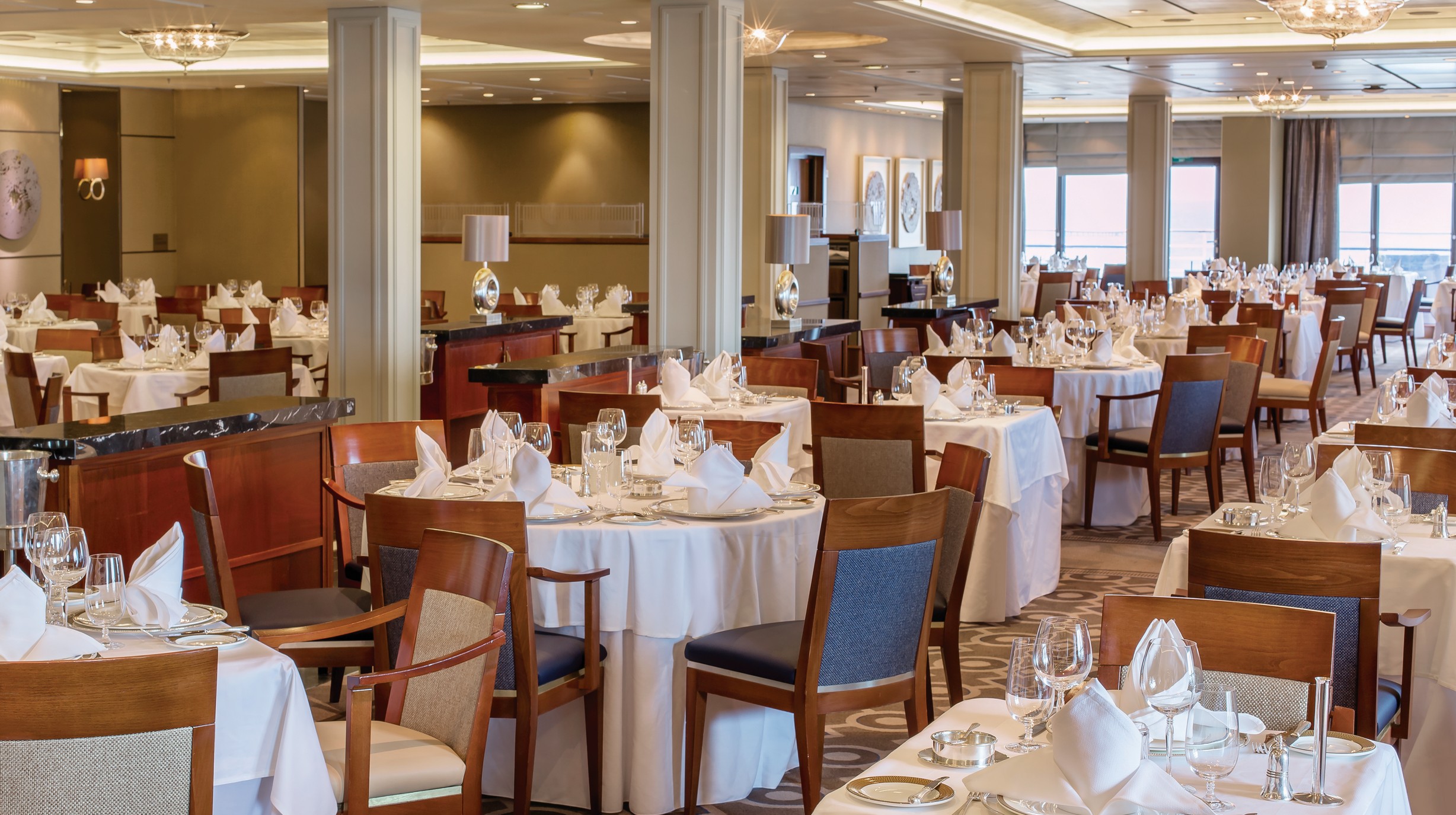 Cunard - Queen Mary 2 - Princess Grill Restaurant