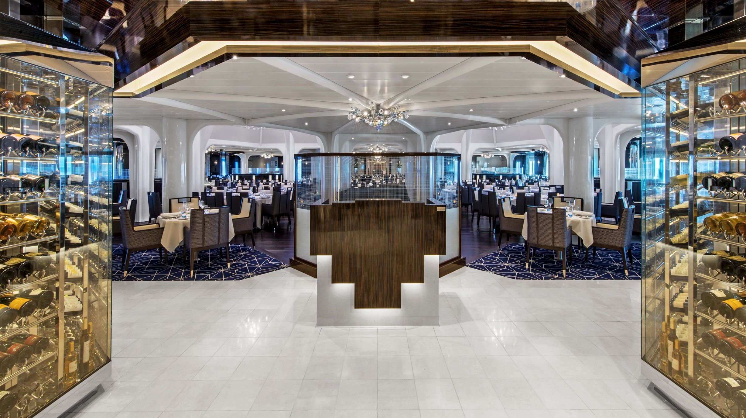 Seabourn Ovation 