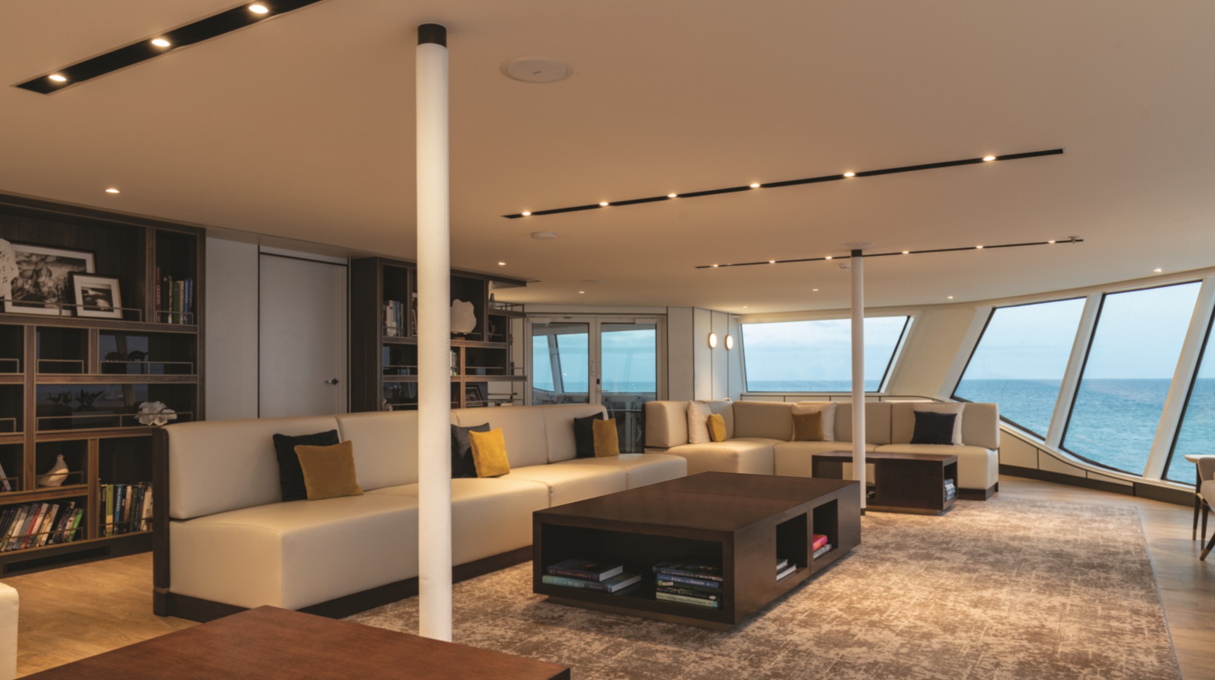 Silver Origin Observation Lounge