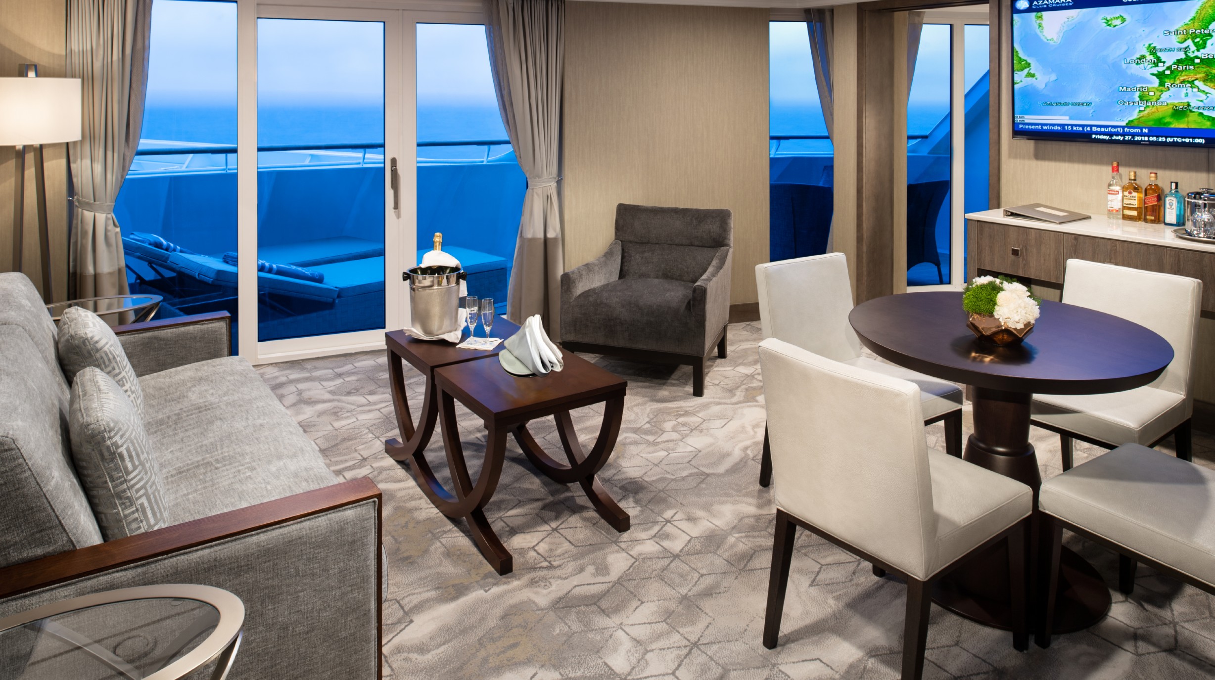 AZA_ClubOceanSuite_LivingRoom_NoFruit