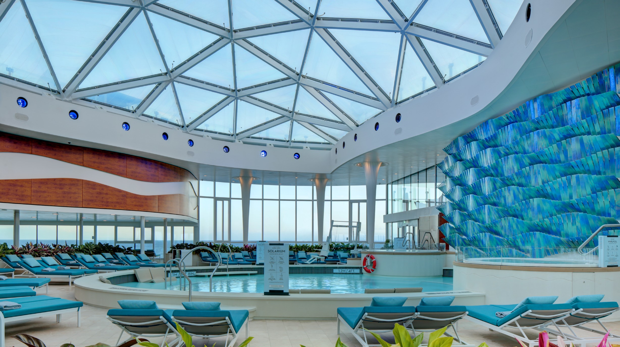 Cruise Celebrity Apex