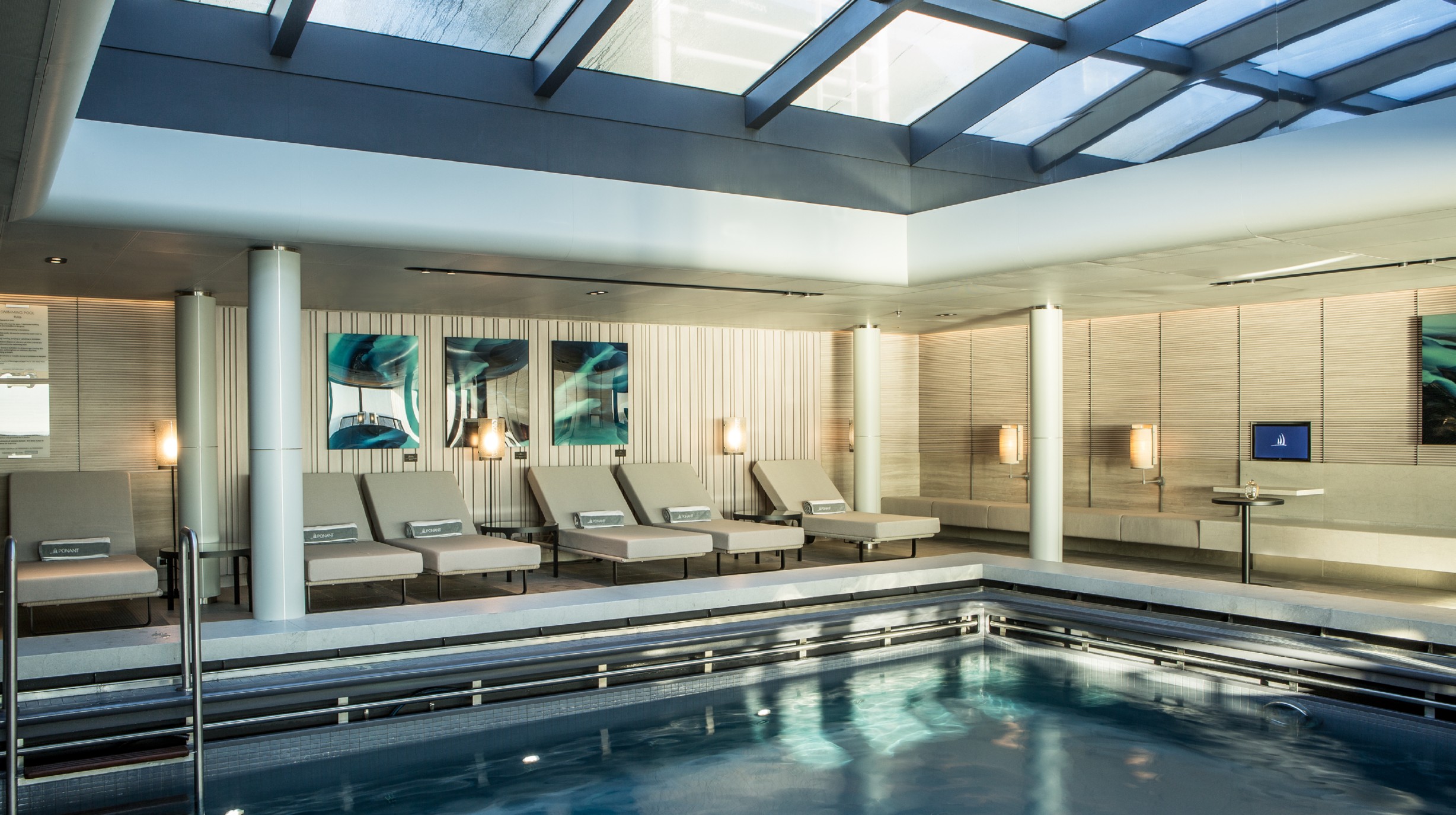 Le Commandant Charcot Pool (2)