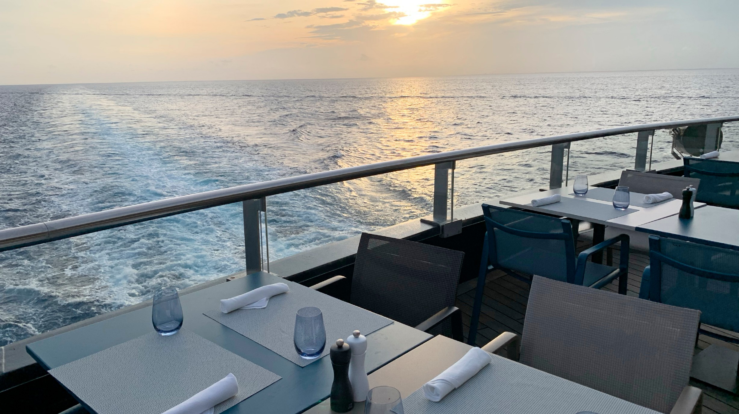 Scenic Eclipse - Azure Bar & Café Exterior