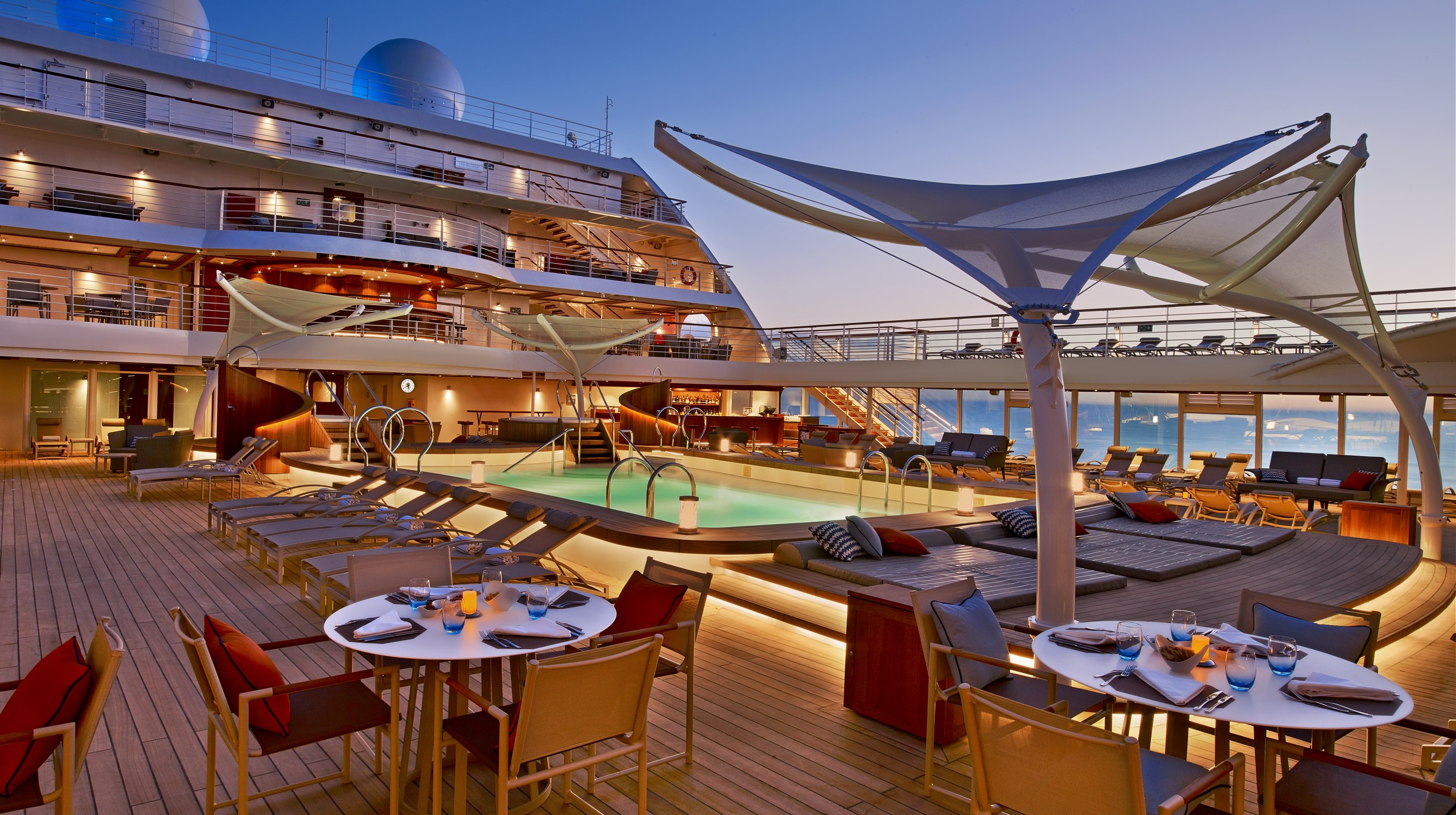 Seabourn_Encore_EL16C007