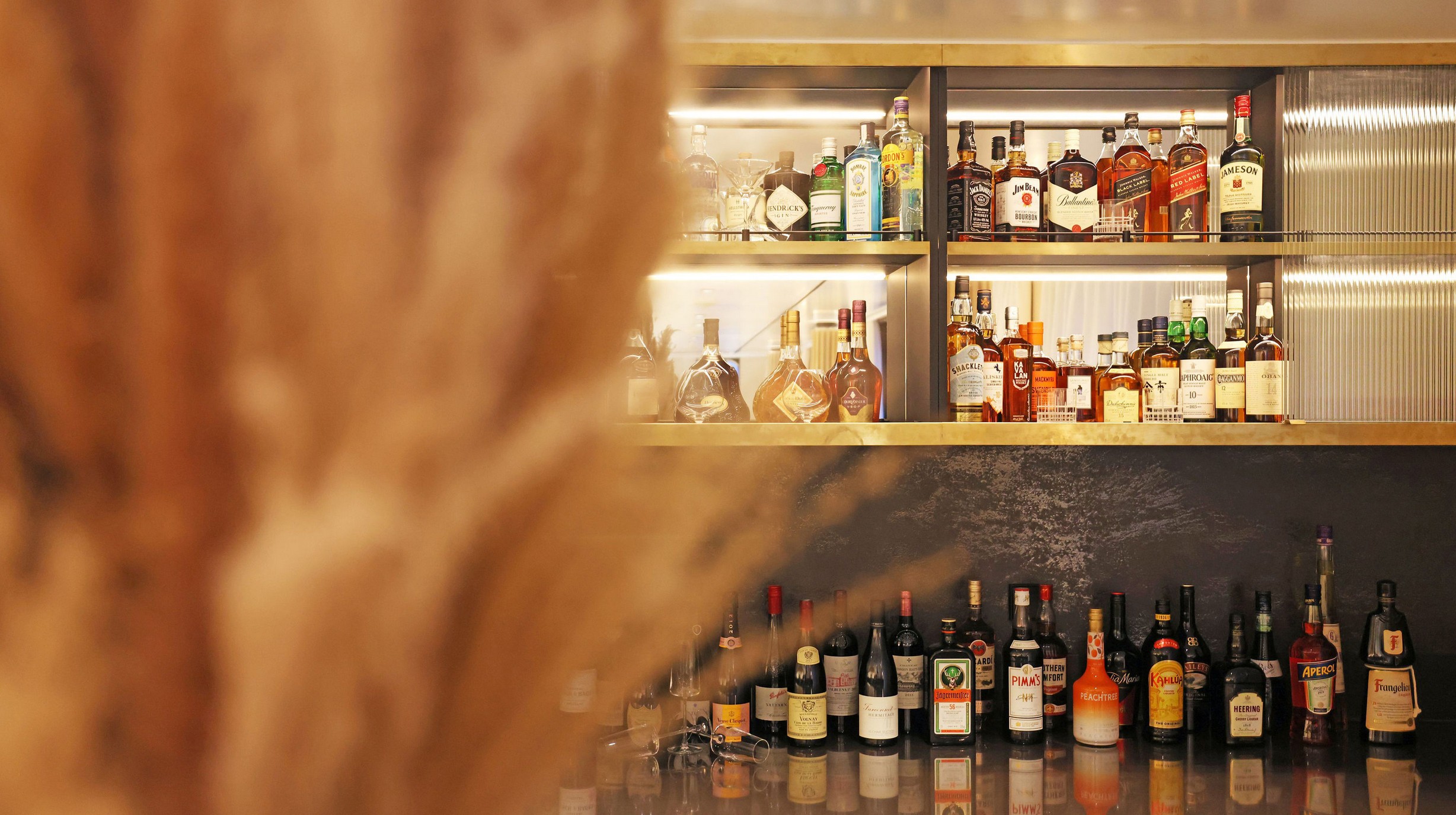 SH Observation Lounge bar