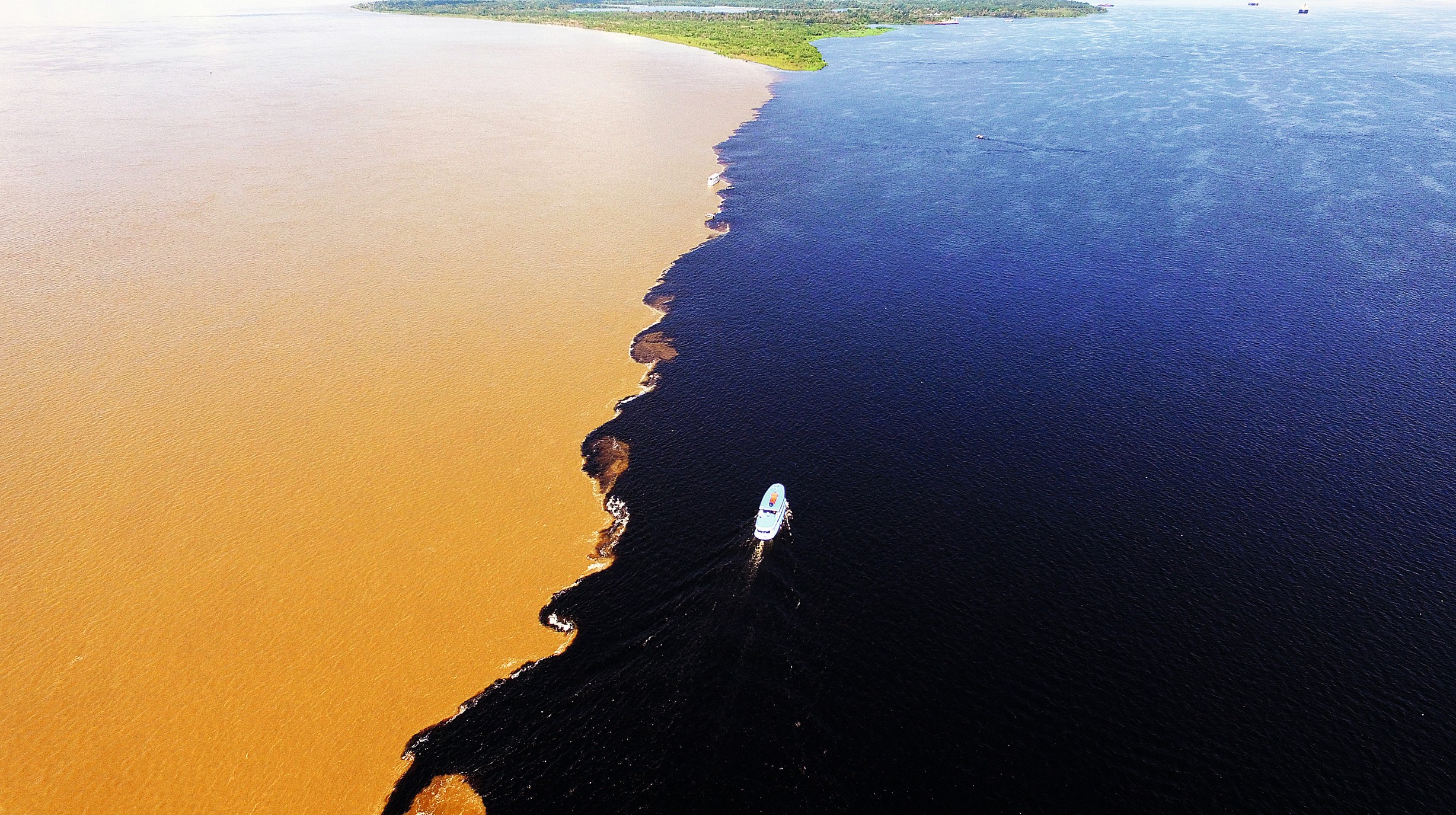 Luxe cruise vanuit Manaus met Transatlantische oversteek