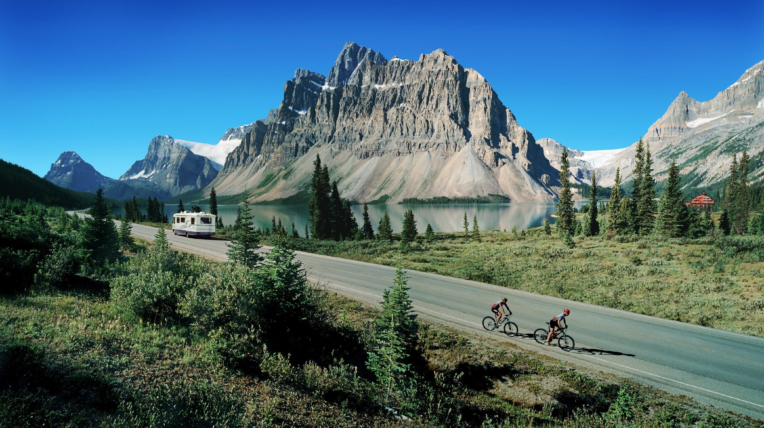 explore_drive_icefields_parkway_B11_1h-1