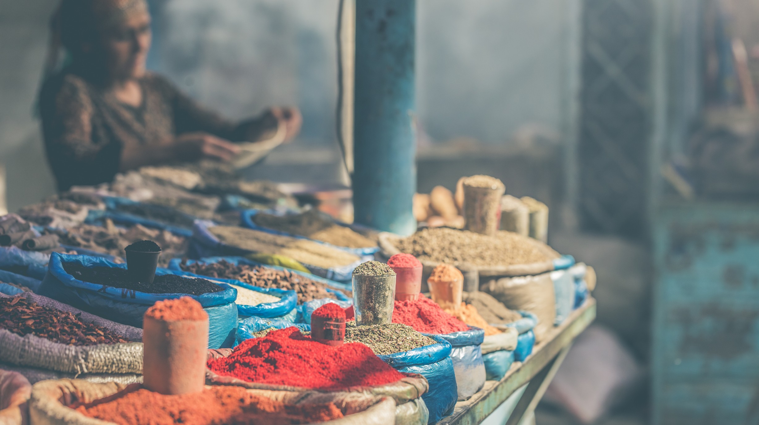 Market in Bischkek - Curioso Photography Adobe Stock