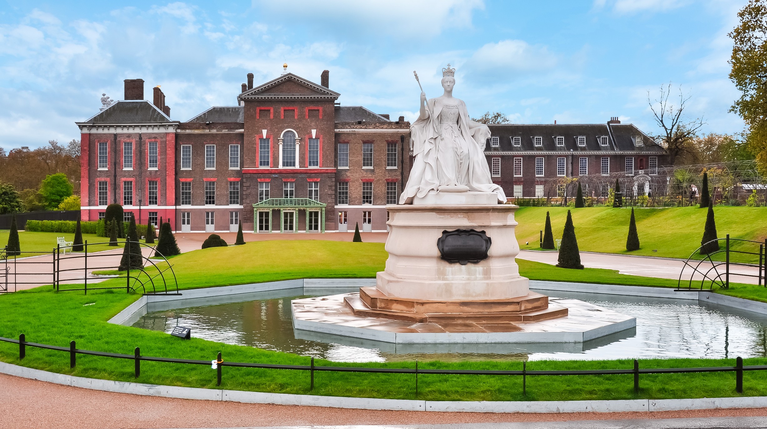 Kensington Palace Londen shutterstock_1029254164