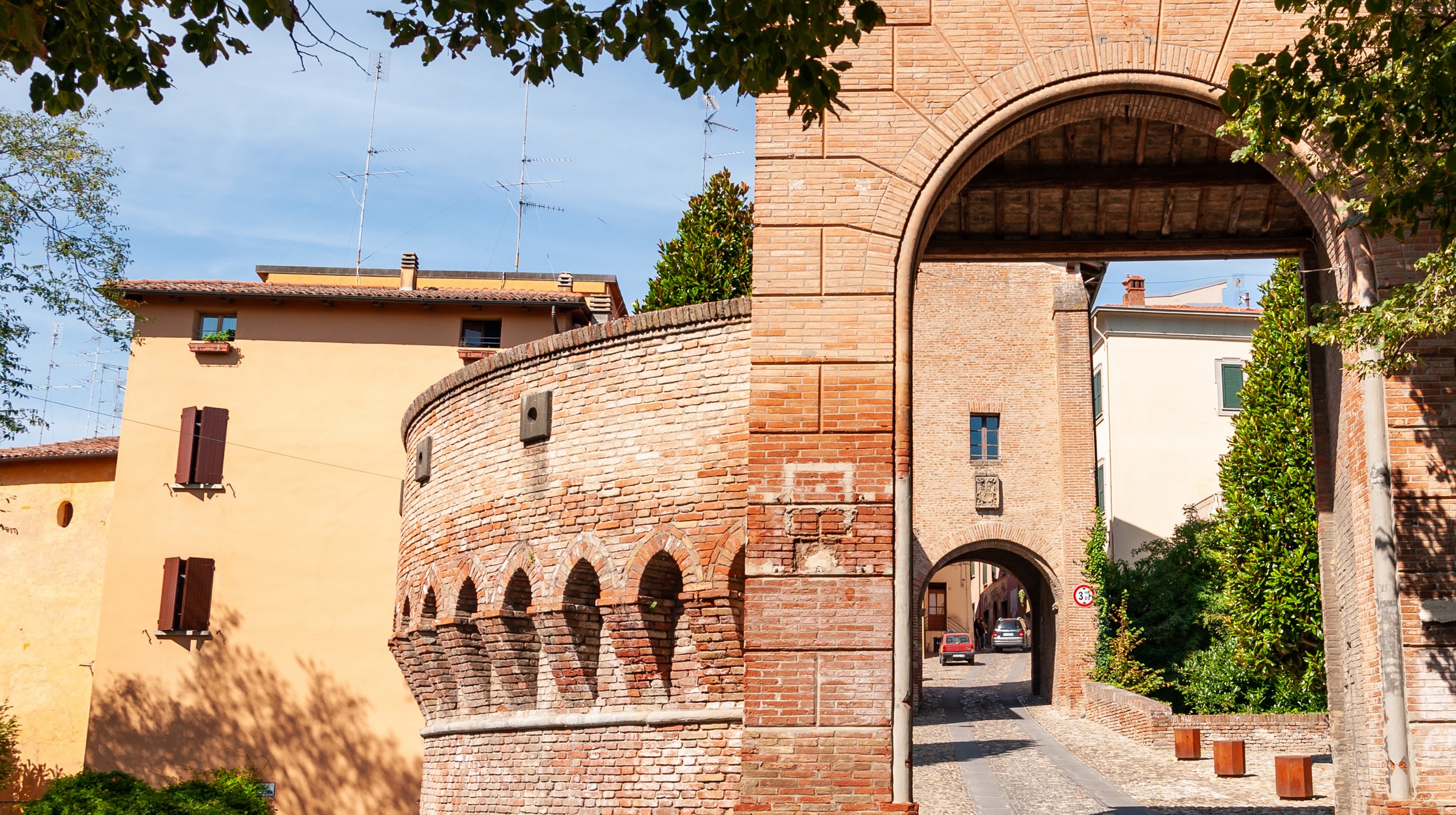 shutterstock_1391746286 Dozza