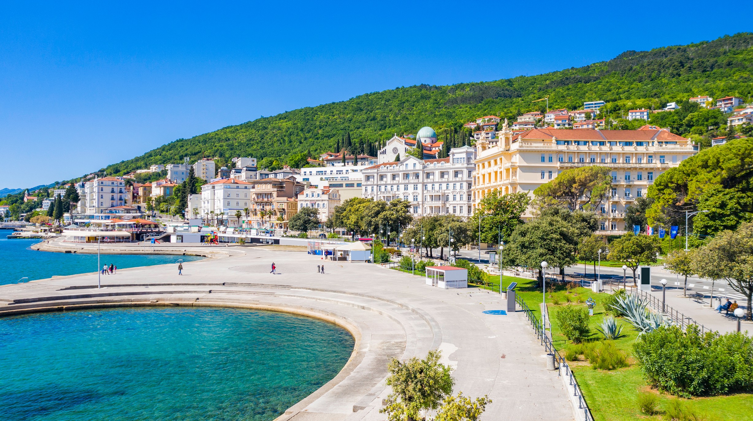 Opatija shutterstock_1726999930