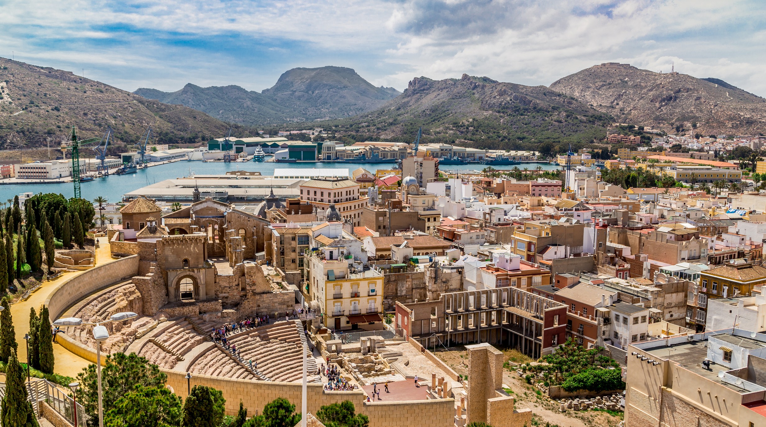 Luxe cruise Nieuw Statendam van Holland America Line vanuit Barcelona naar IJmuiden