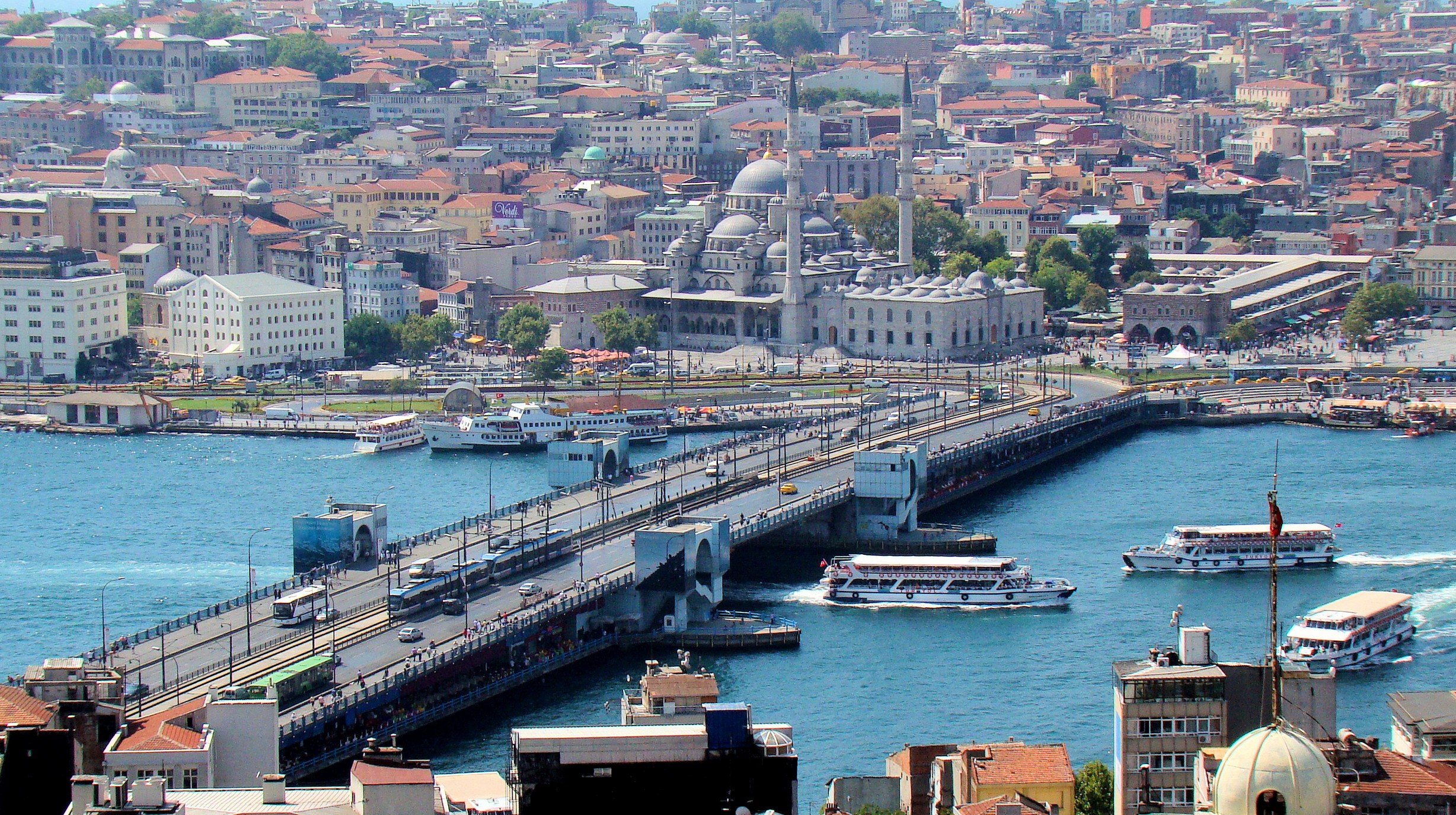 Galata_Bridge_From_Tower