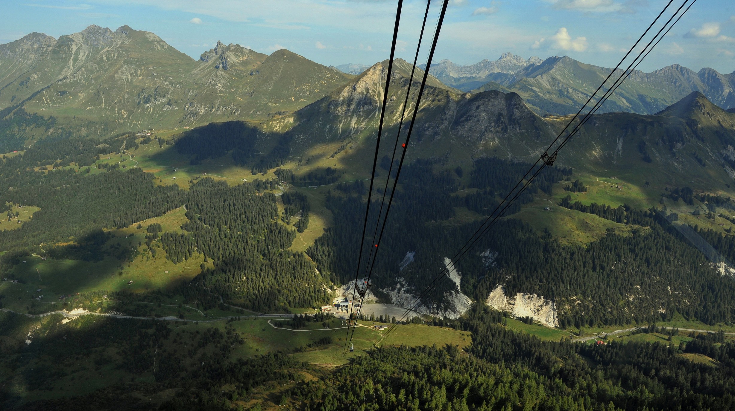 cablecar to and from col du pillon near leysin shutterstock_1706662606