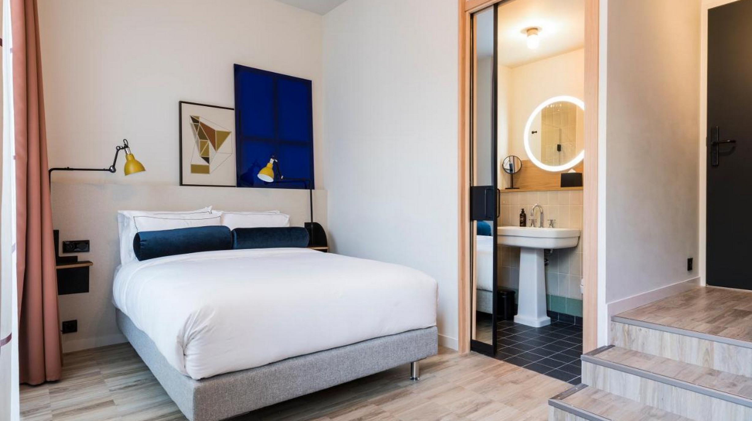230597092 Hotel Le Grand Quartier