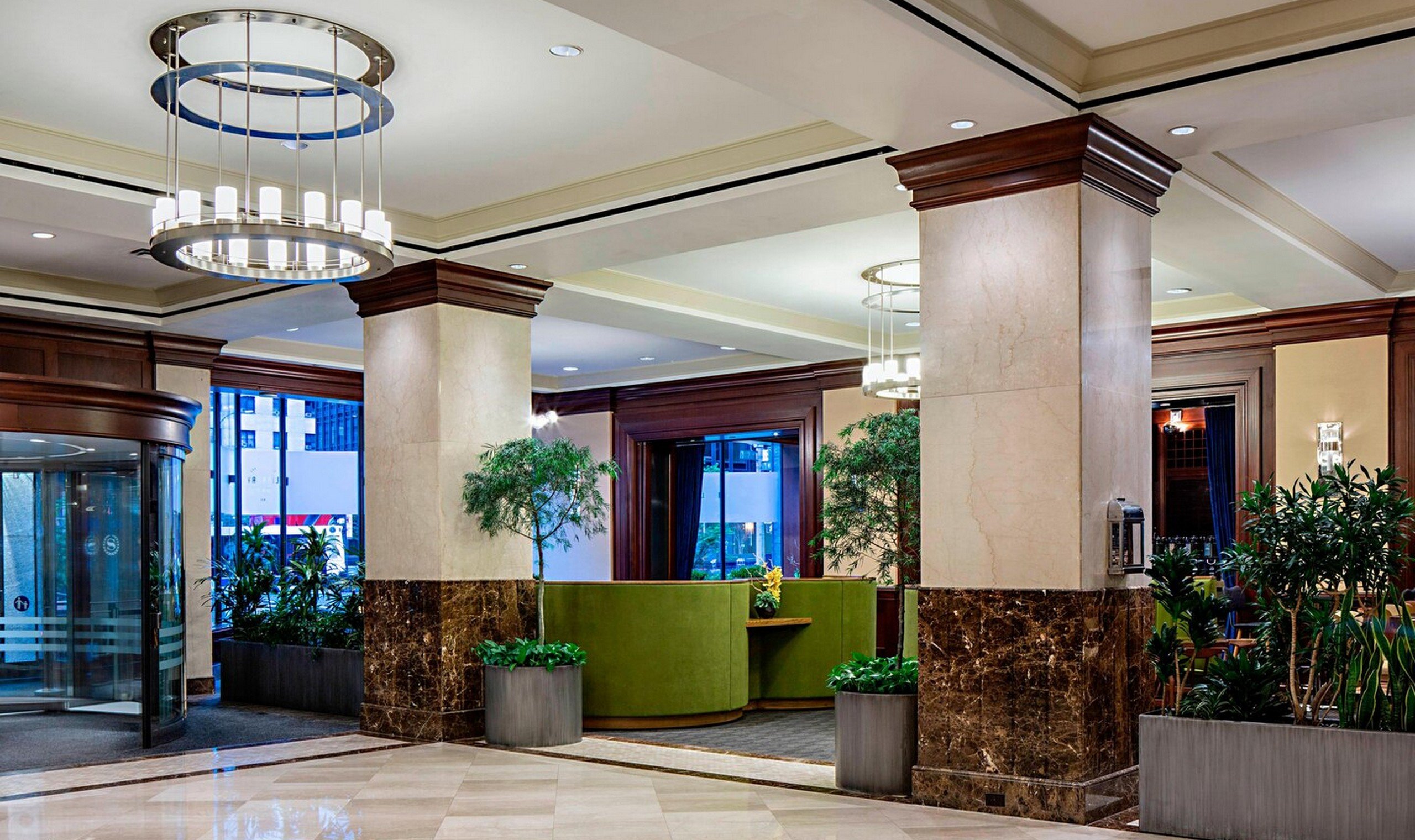 Sheraton New York Times Square Lobby_