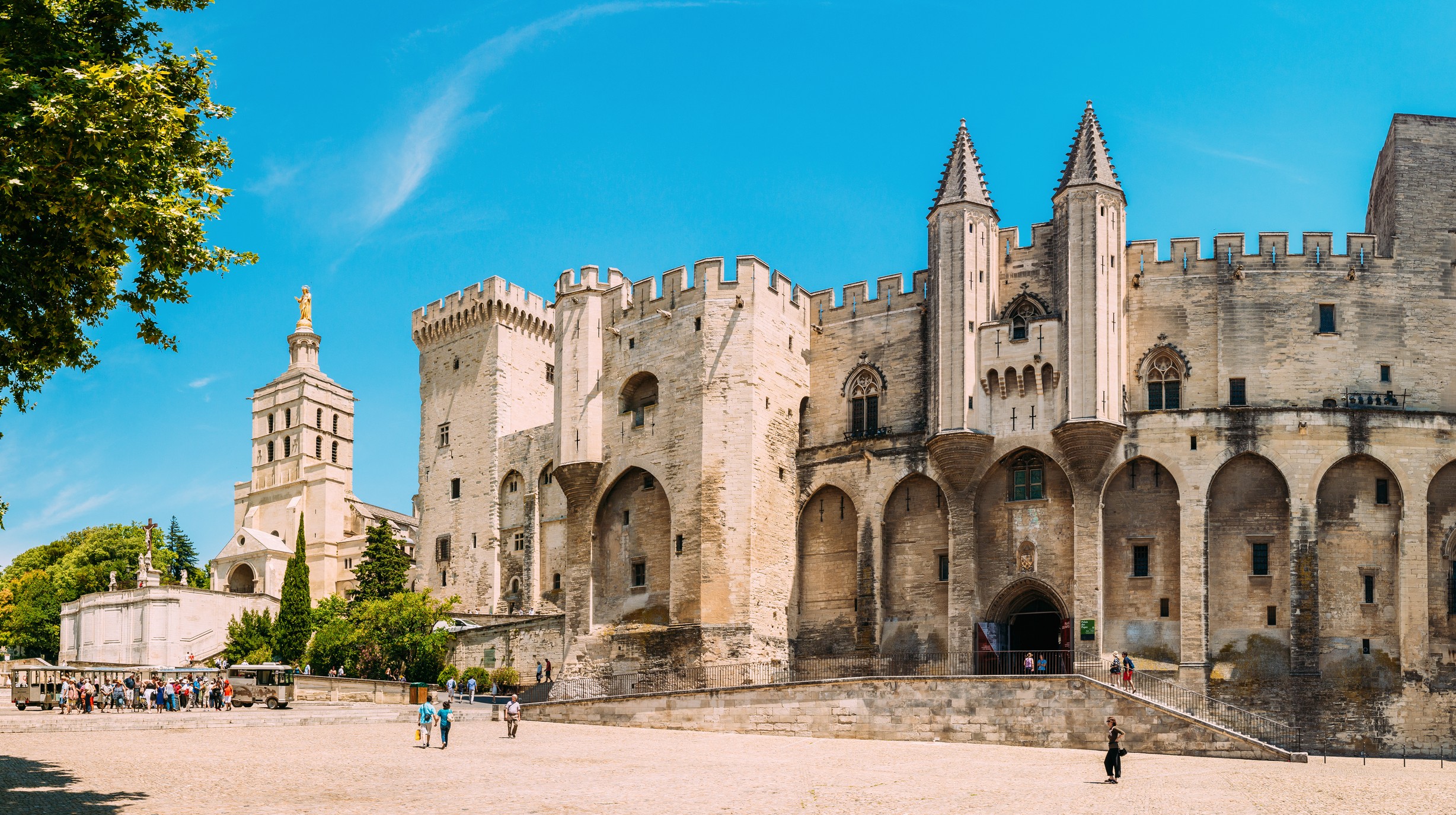 Avignon pausenpaleis 01